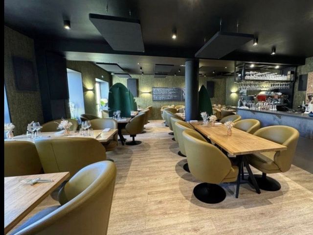 La table du Martin Bel'air 557609527_10240107657129327_8170503063989304183_n.jpg