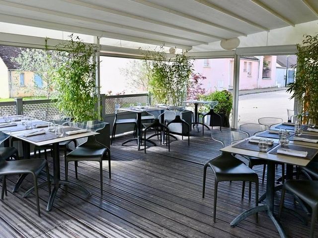 La table du Martin Bel'air 558231749_10240107661249430_712970458782245591_n.jpg